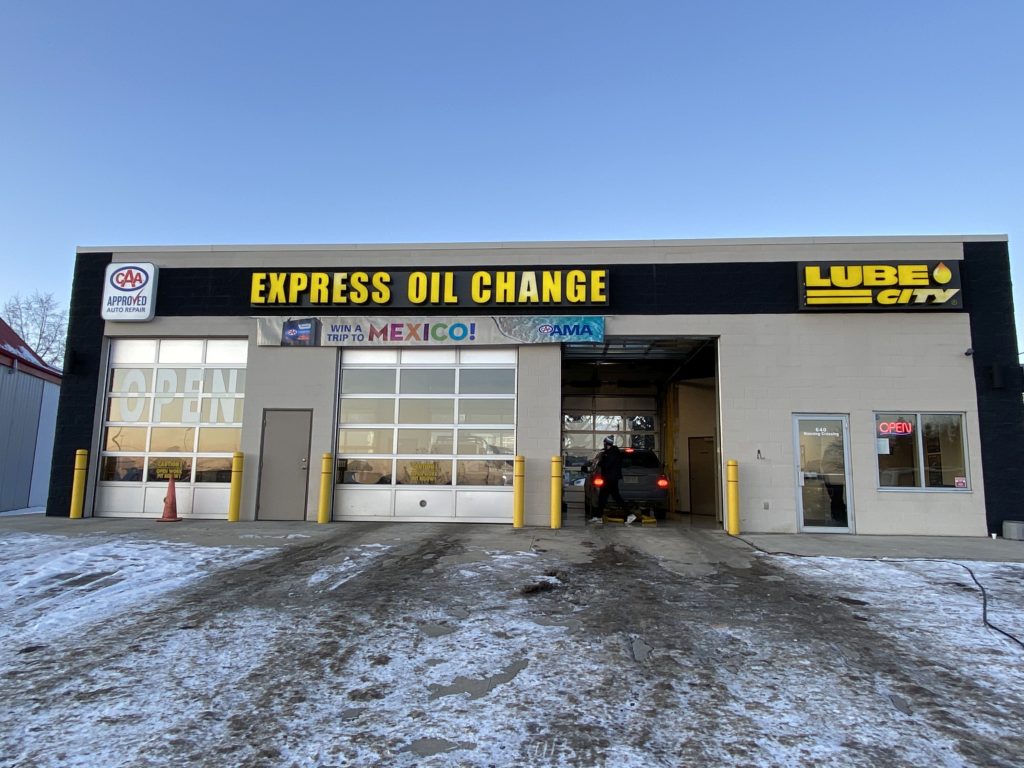 Edmonton Oil Change Manning Drive